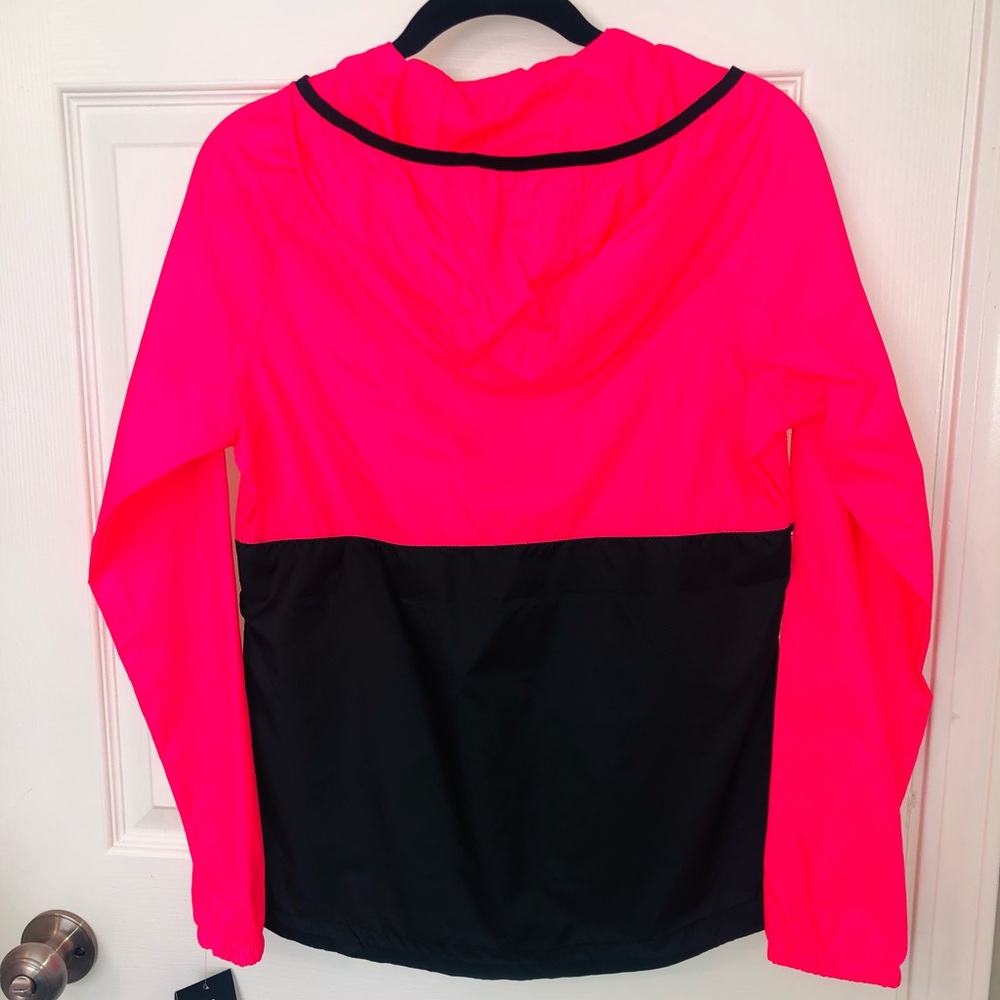 New balance wind breaker (S) - Picture 4 of 4
